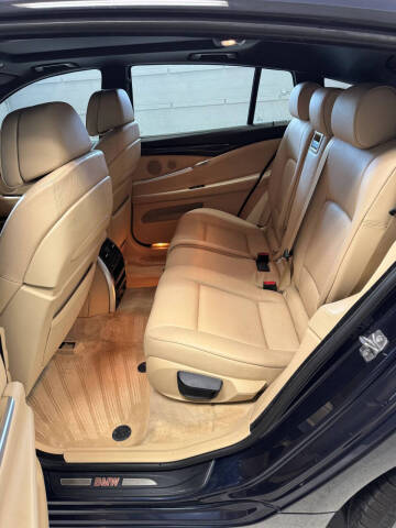 2013 BMW 5 Series 535i xDrive Gran Turismo