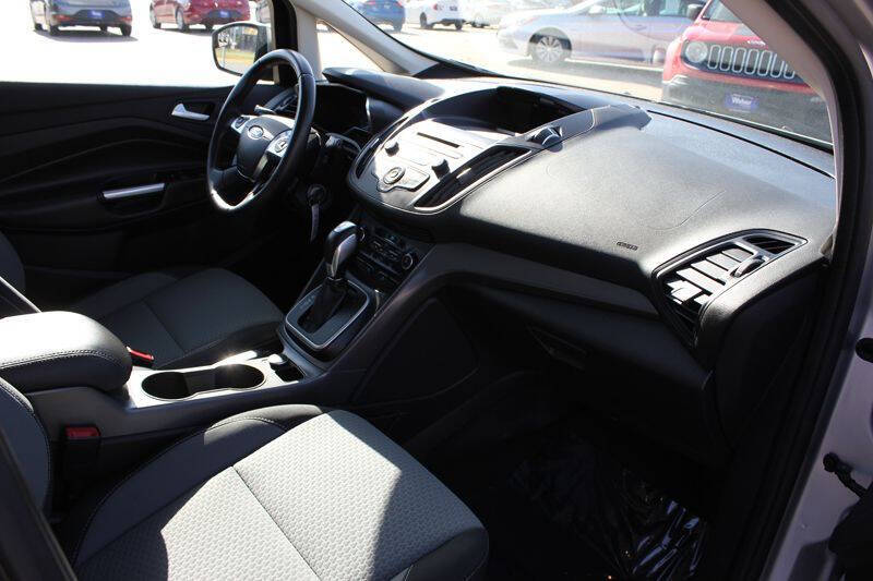 2017 Ford C-MAX Hybrid SE