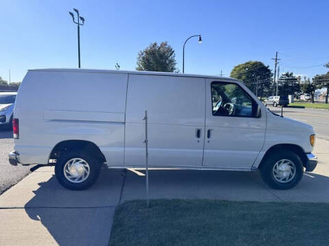 2002 Ford E-Series E-250