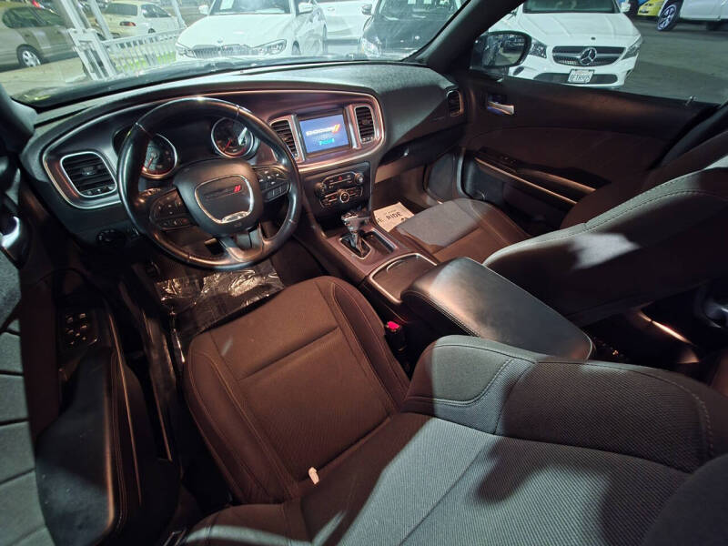 2020 Dodge Charger SXT