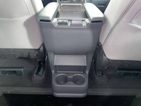 2023 Toyota Sienna LE 8-Passenger