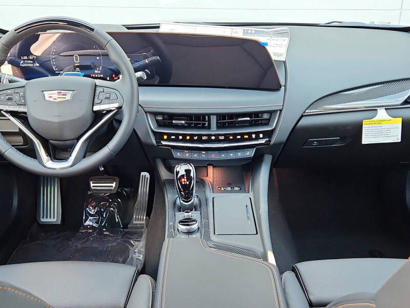 2025 Cadillac CT5 Sport