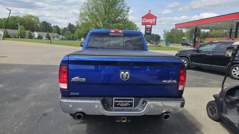 2015 RAM 1500 SLT