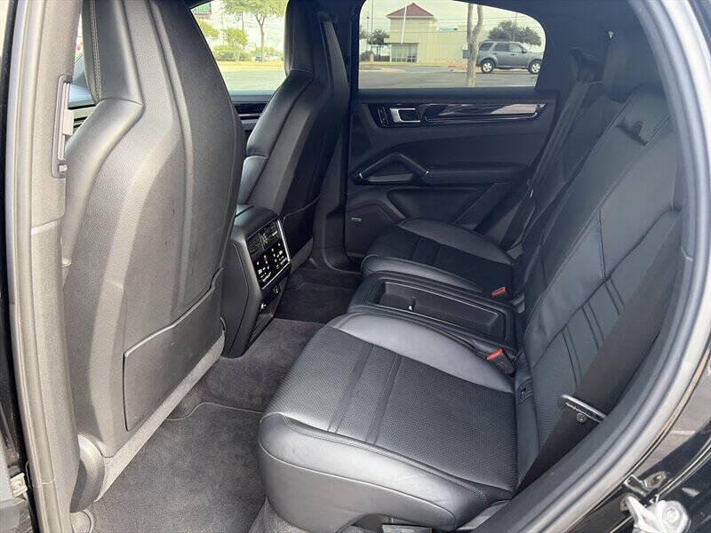 2020 Porsche Cayenne S Coupe