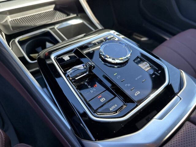 2025 BMW 7 Series 740i xDrive