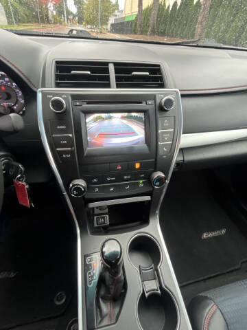 2015 Toyota Camry SE