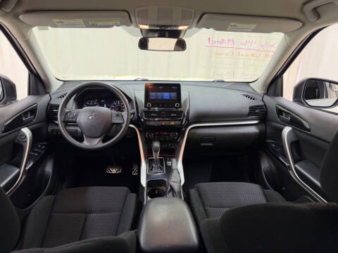 2024 Mitsubishi Eclipse Cross LE