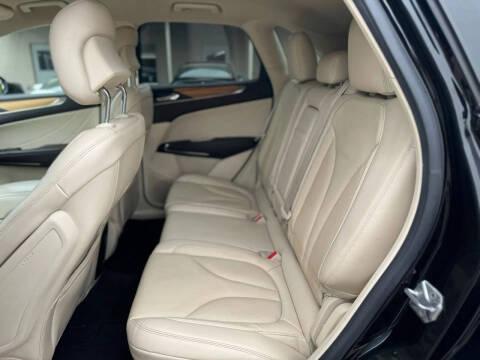 2016 Lincoln MKC Select