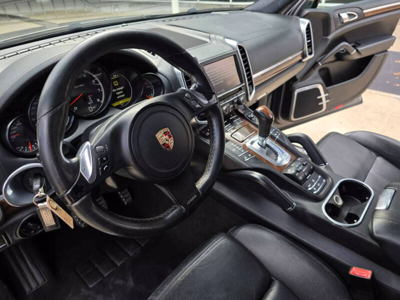 2011 Porsche Cayenne Turbo