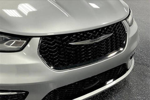 2023 Chrysler Pacifica Plug-In Hybrid Limited