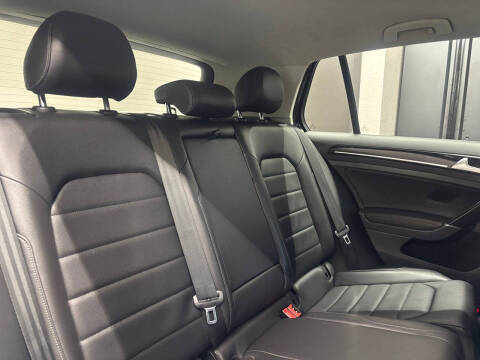 2015 Volkswagen Golf TSI SEL