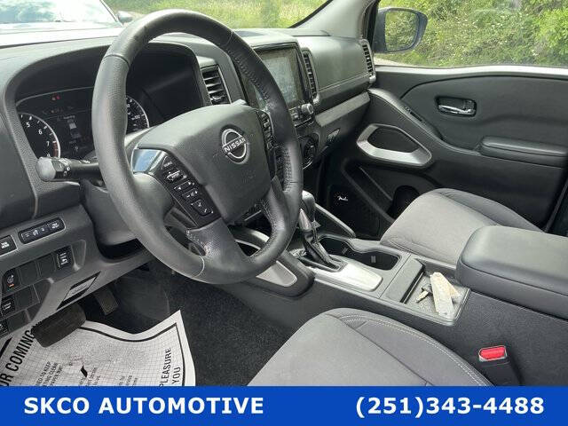 2024 Nissan Frontier SV