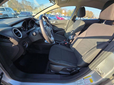 2016 Ford Fiesta SE