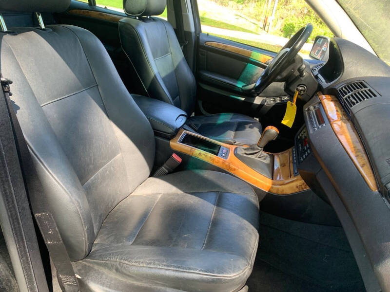 2004 BMW X5 3.0i