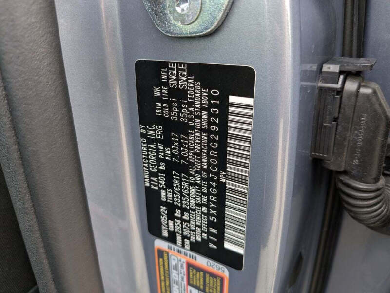 2024 Kia Sorento LX