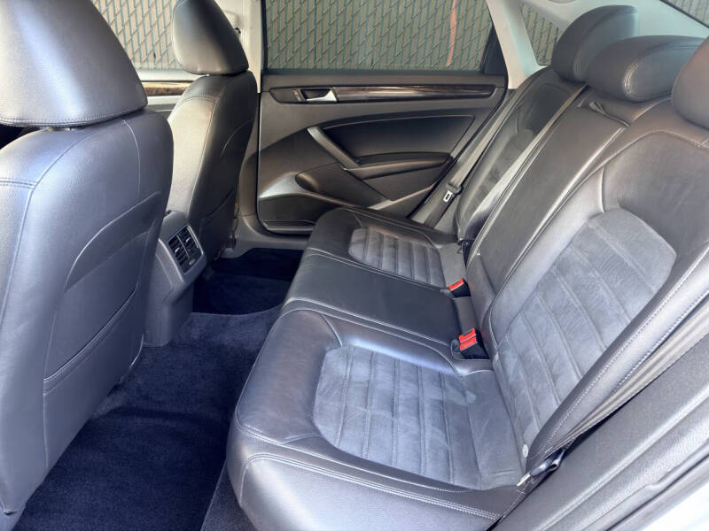 2014 Volkswagen Passat 2.0L TDI SEL Premium