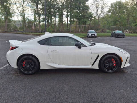 2025 Toyota GR86 Premium