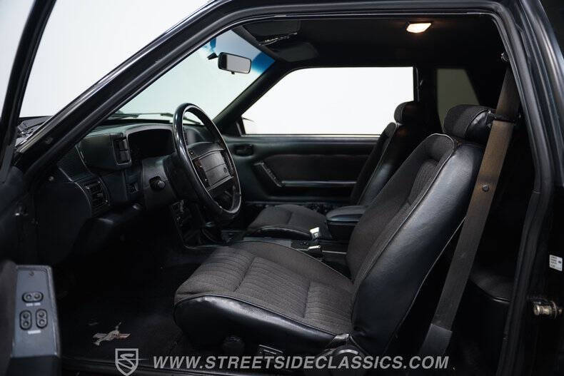 1990 Ford Mustang LX 5.0