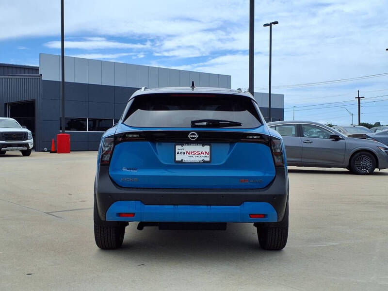 2026 Nissan Kicks SR