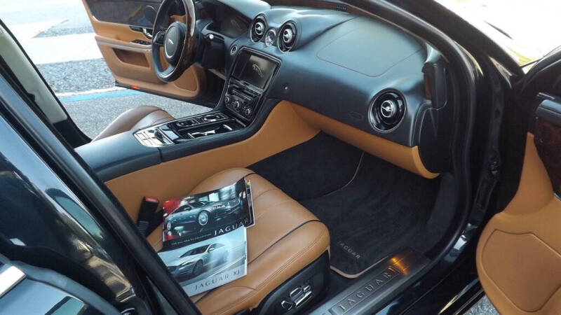 2012 Jaguar XJL Portfolio