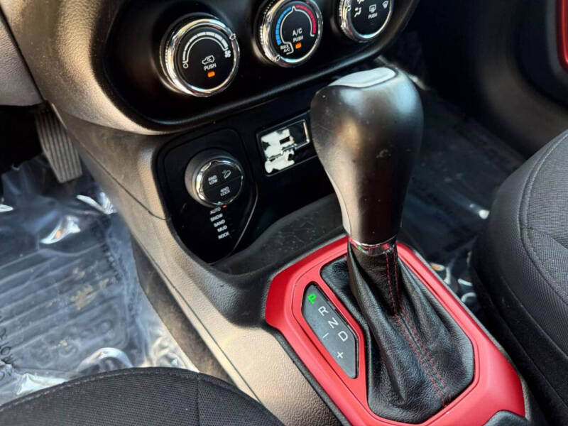 2016 Jeep Renegade Trailhawk