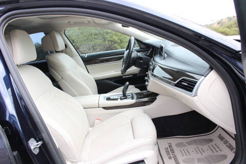 2017 BMW 7 Series 740i