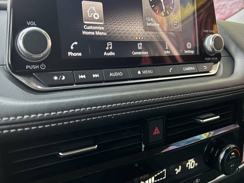 2021 Nissan Rogue SV