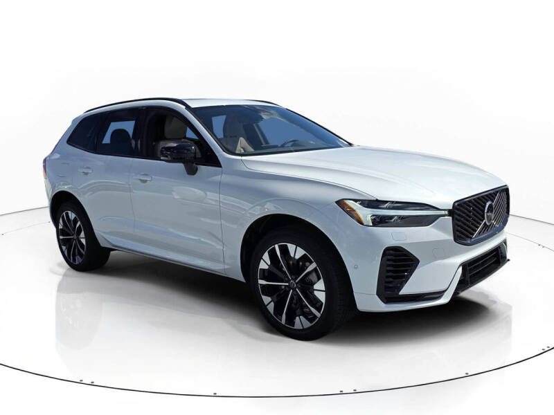 2026 Volvo XC60 T8 Plus