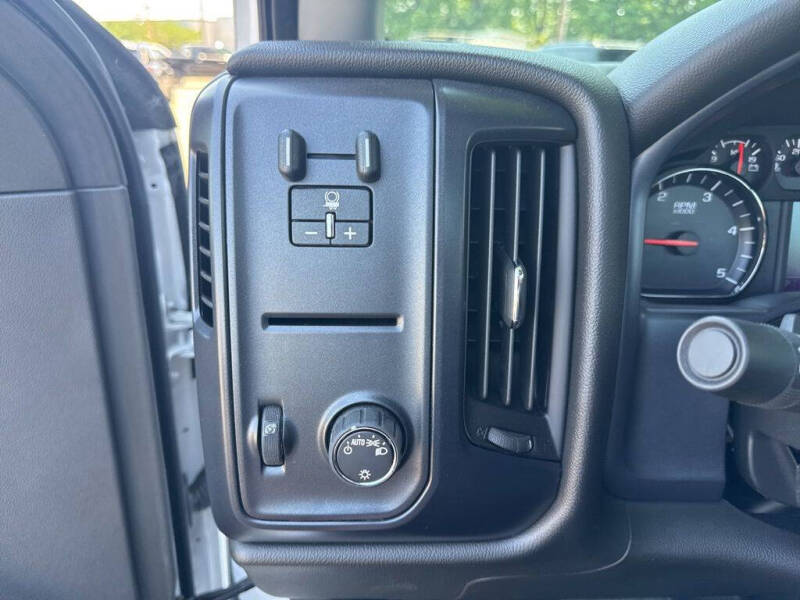 2024 Chevrolet Silverado 5500HD