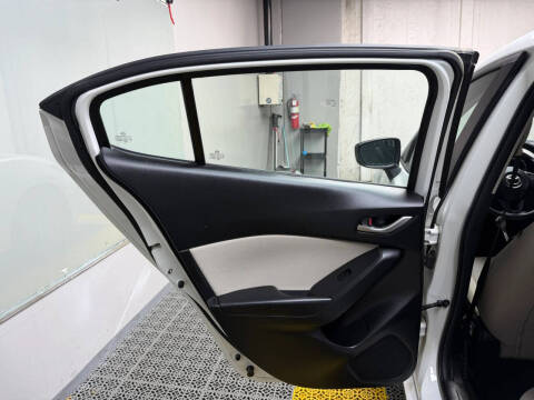 2014 Mazda MAZDA3 i Sport