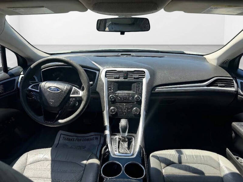 2013 Ford Fusion S