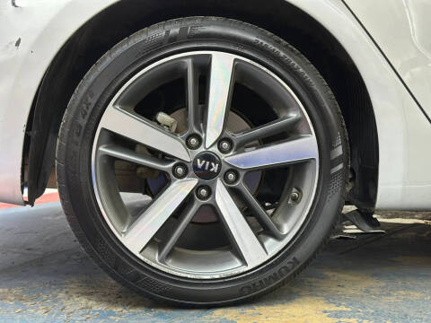 2017 Kia Forte EX