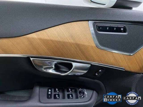 2025 Volvo XC90 B6 Plus Bright Theme 7P
