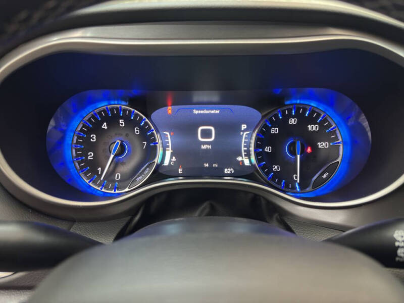 2026 Chrysler Voyager LX