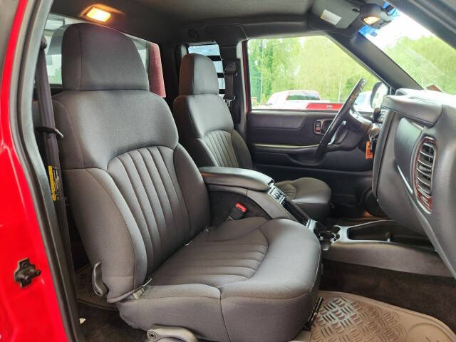 2003 Chevrolet S-10 LS ZR2