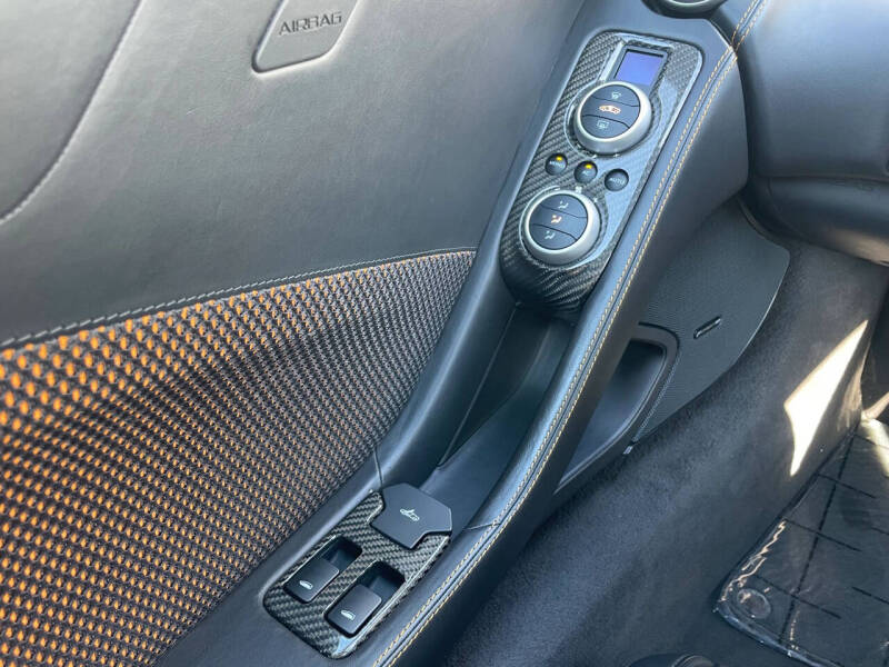 2012 McLaren MP4-12C
