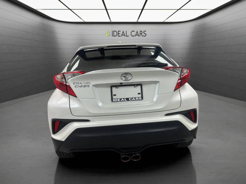 2021 Toyota C-HR XLE