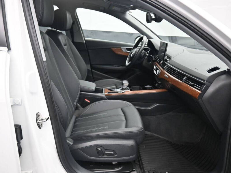 2022 Audi A4 quattro Premium 40 TFSI