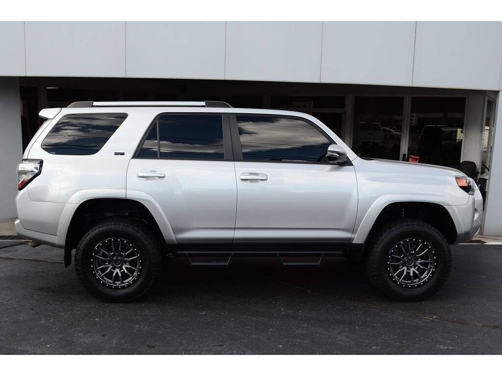 2020 Toyota 4Runner for sale at EARL DUFF PRE-OWNED CENTER in Harriman, TN