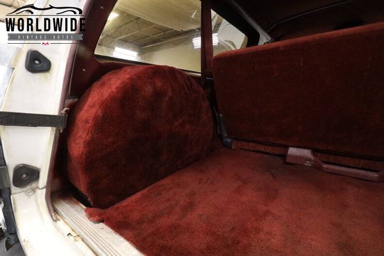 1989 Chevrolet Suburban V10