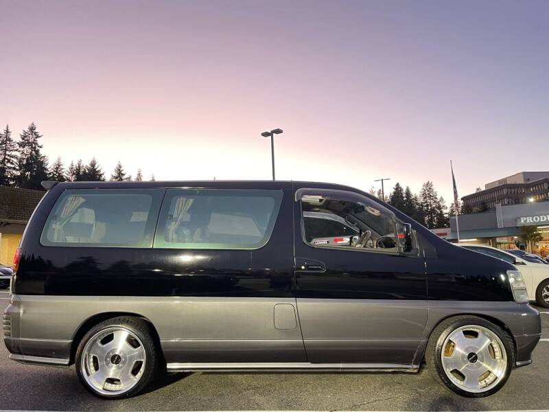 1998 Nissan Elgrand for sale at JDM Car & Motorcycle LLC in Shoreline WA