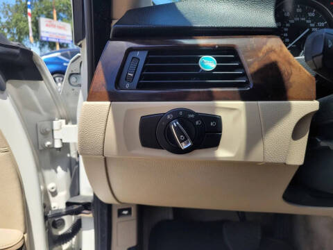 2011 BMW 3 Series 328i xDrive