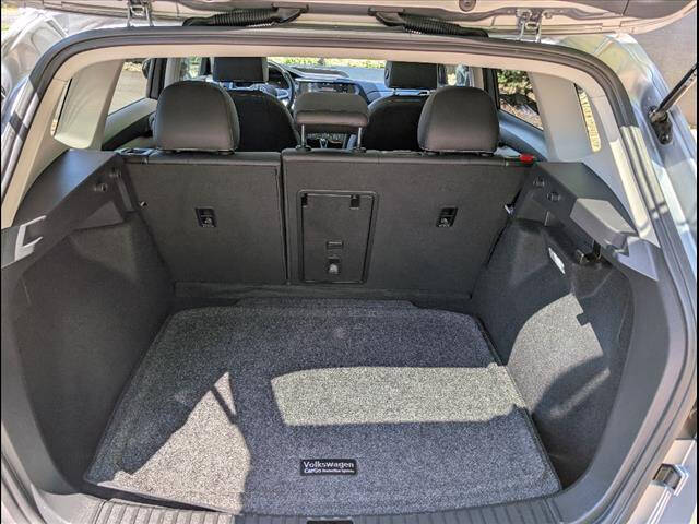 2024 Volkswagen Taos SE 4Motion