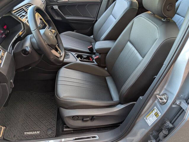 2023 Volkswagen Tiguan SE R-Line Black