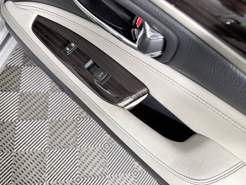 2014 Lexus LS 460