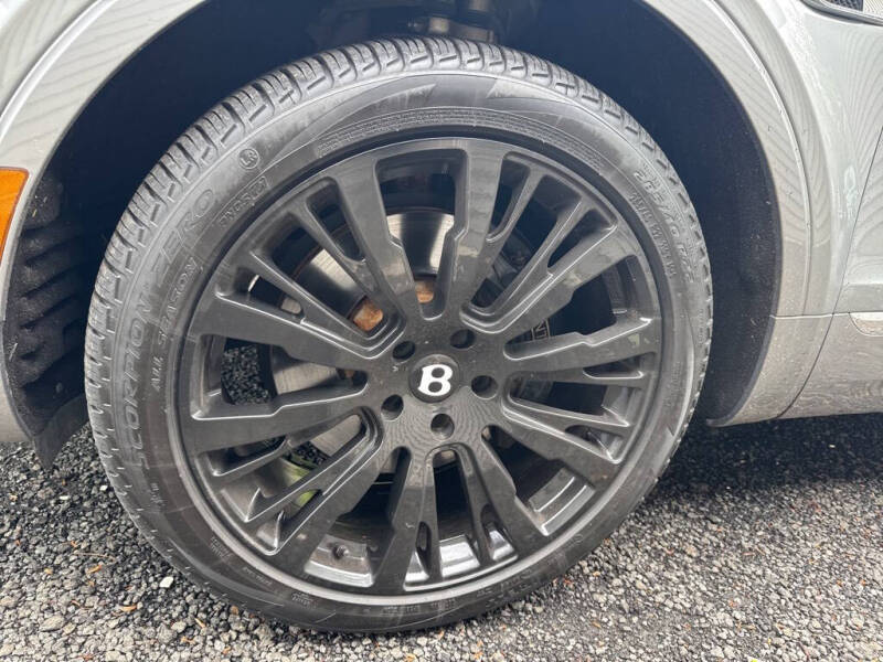 2018 Bentley Bentayga W12 Signature Edition