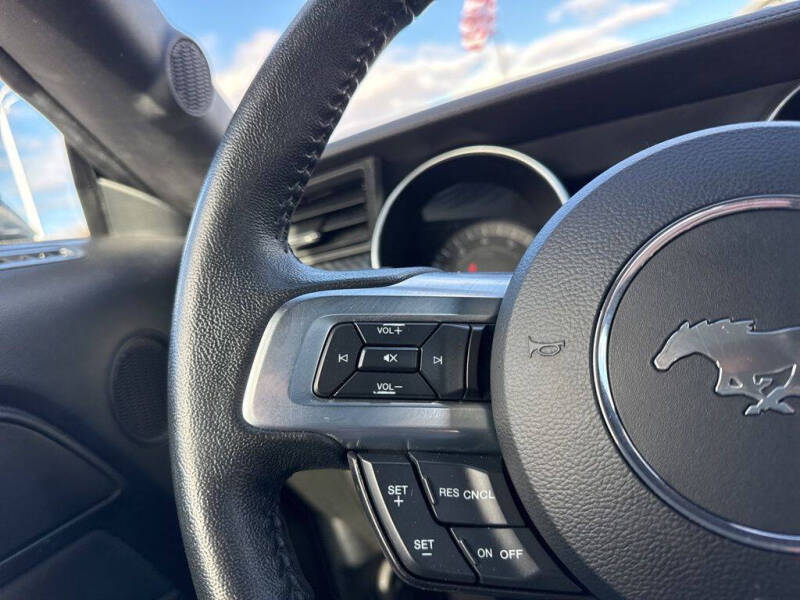 2022 Ford Mustang EcoBoost