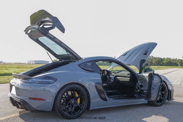 2023 Porsche 718 Cayman GT4 RS