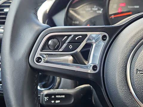 2025 Porsche 718 Cayman Style Edition