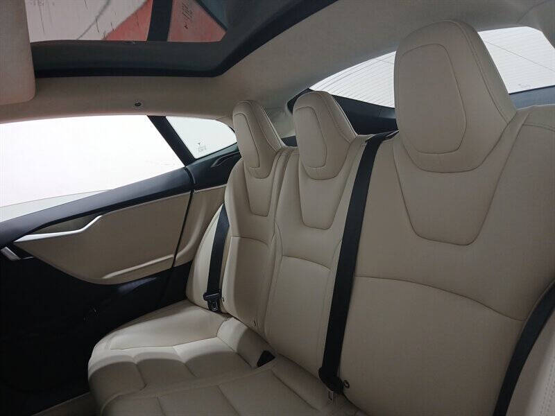 2017 Tesla Model S 75D